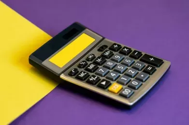 Wartość bieżąca netto (NPV) – czym jest i dlaczego jest kluczowa w inwestowaniu?